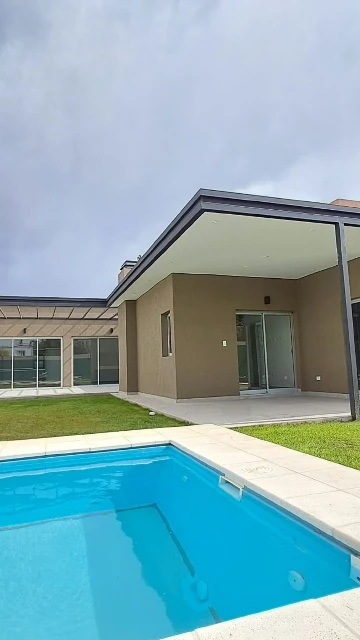 Casa en venta a estrenar en Viñas del Torreón