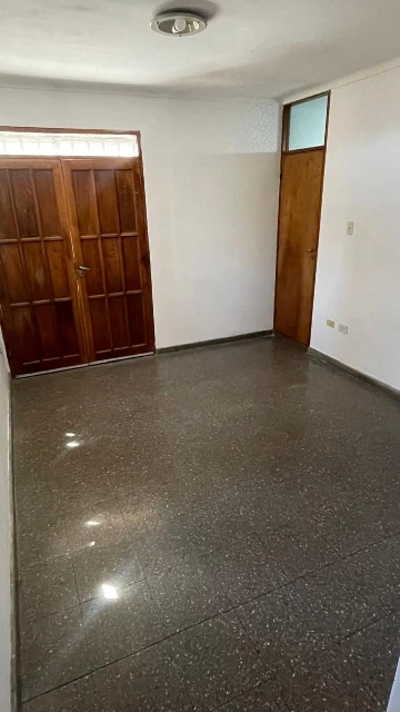 Departamento segundo piso excelente ubicacion