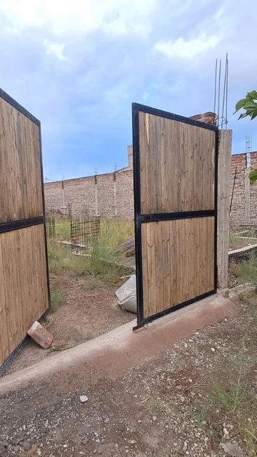 VENTA TERRENO CON PROYECTO DE VIVIENDA, LAS HERAS