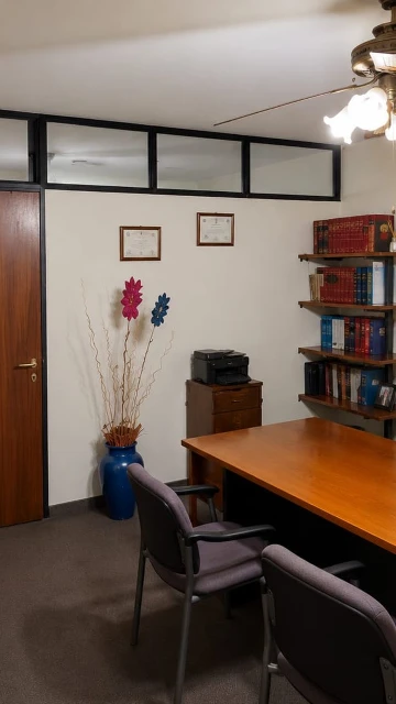 Oficina en Venta  3 Privados, Recepción y Ascensor
