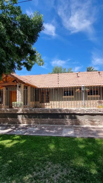 VENTA CASA LUJAN DE CUYO DRUMMOND MENDOZA