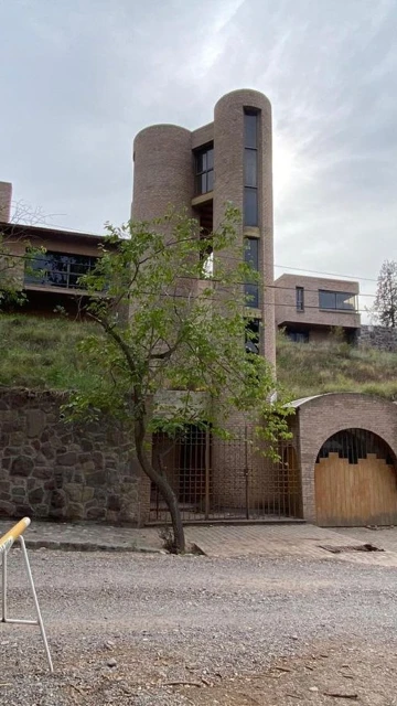 Se vende casa en Barrio La Colina,Chacras de Coria