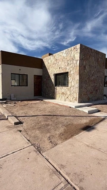CASA ESQUINA EN VENTA – VISTA MICHELO, MAIPÚ.