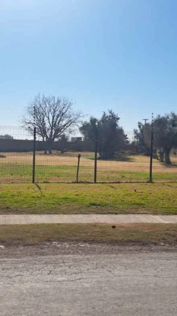 LOTE 2500M2 IDEAL CENTRO COMERCIAL STRIP CENTER