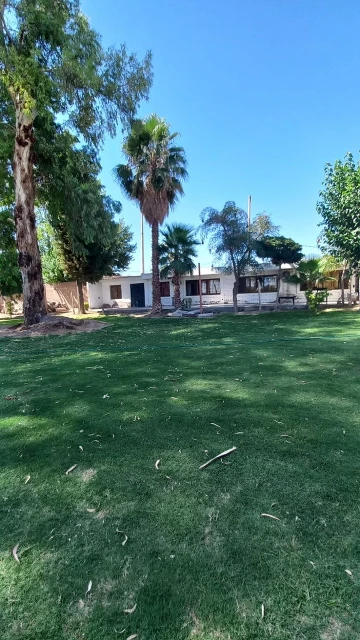 CASA QUINTA + SALON COMERCIAL. PISCINA -Guaymallén
