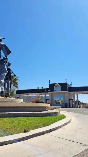 VENTA HERMOSO LOTE EN BARRIO LA BASTILLA