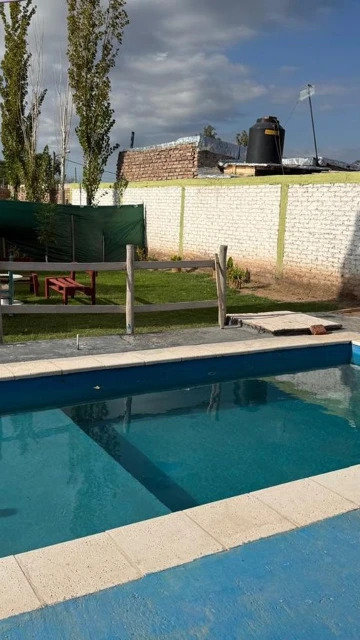 VENTA CASA CON PILETA B. ALTO CORDILLERANO LAVALLE