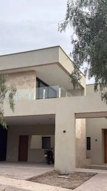 Alquiler Casa en barrio Aguaribay